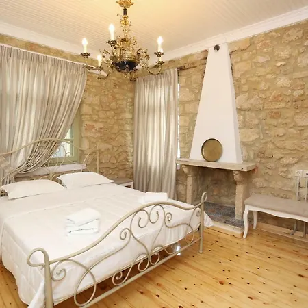 Villa Kostadaras Old Stone House *