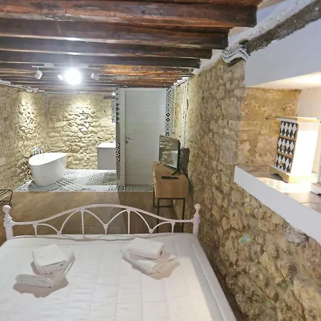 Kostadaras Old Stone House Vilă