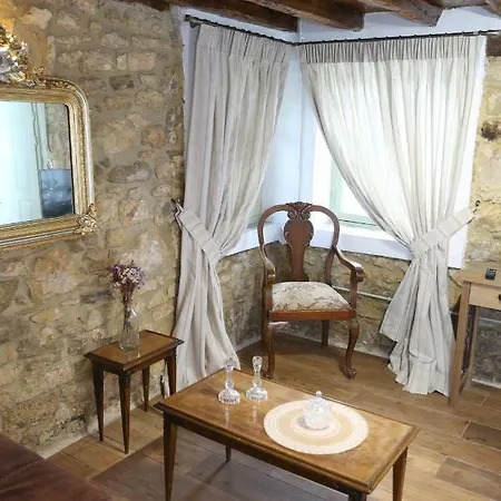 Kostadaras Old Stone House * Afytos